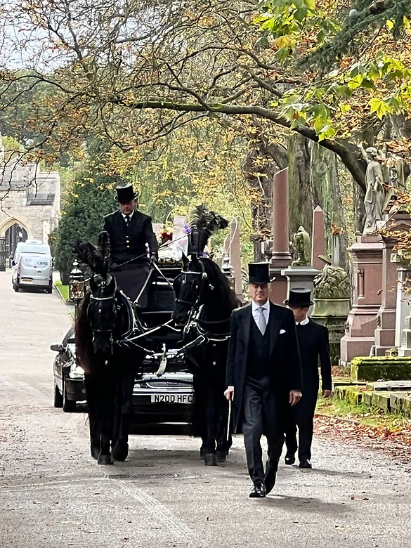 Horse Hearse and Aliston Burial venue
